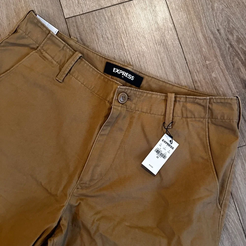 Express classic chino